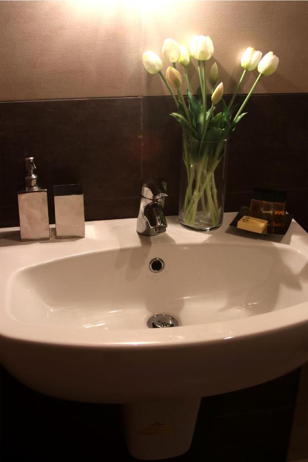 Dimoraviapiadue Apartment Savona Bagian luar foto