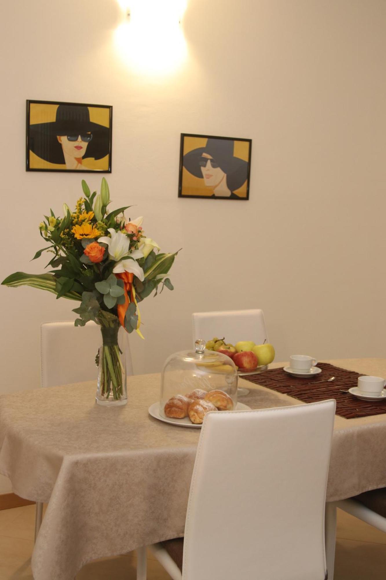 Dimoraviapiadue Apartment Savona Bagian luar foto